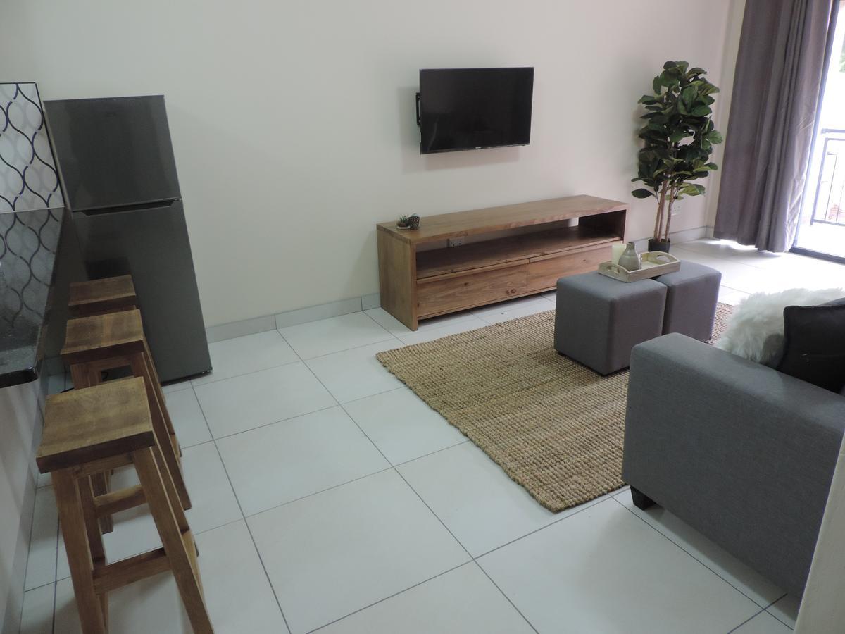 The Living Collective Apartments Pietermaritzburg Esterno foto