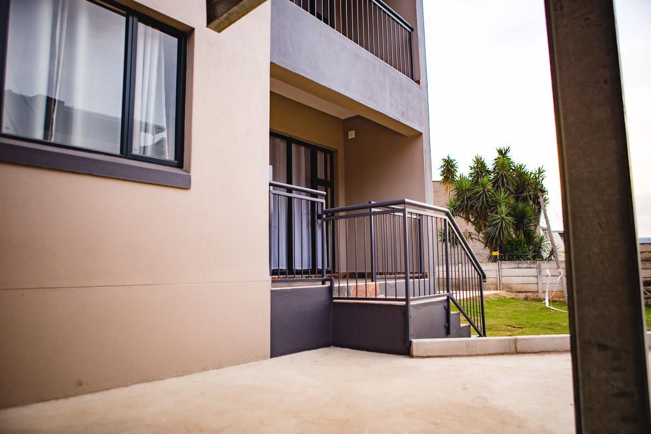 The Living Collective Apartments Pietermaritzburg Esterno foto