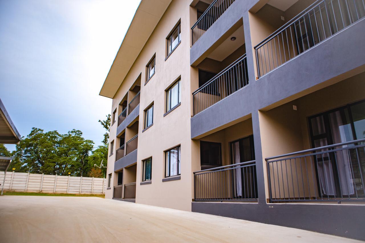 The Living Collective Apartments Pietermaritzburg Esterno foto