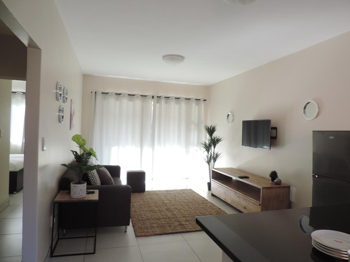 The Living Collective Apartments Pietermaritzburg Esterno foto