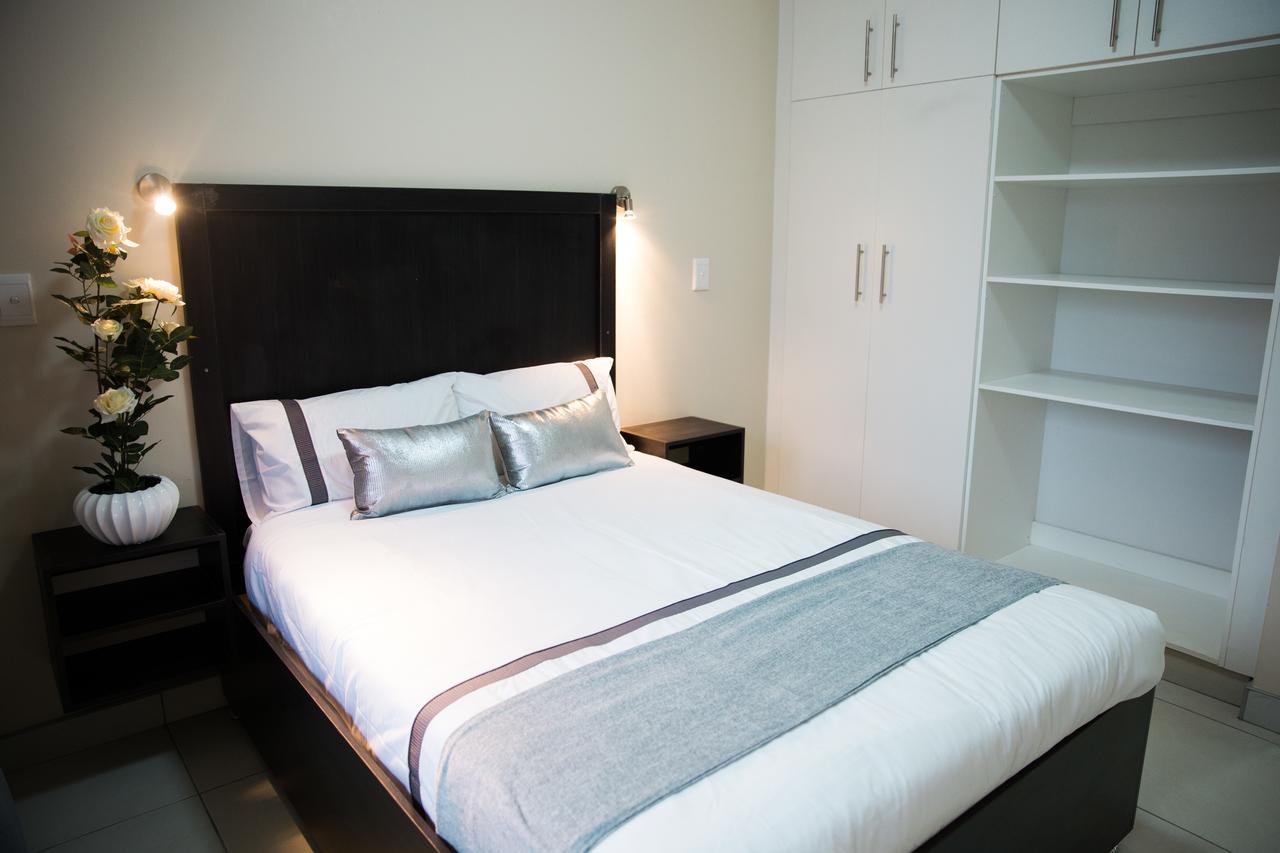 The Living Collective Apartments Pietermaritzburg Esterno foto