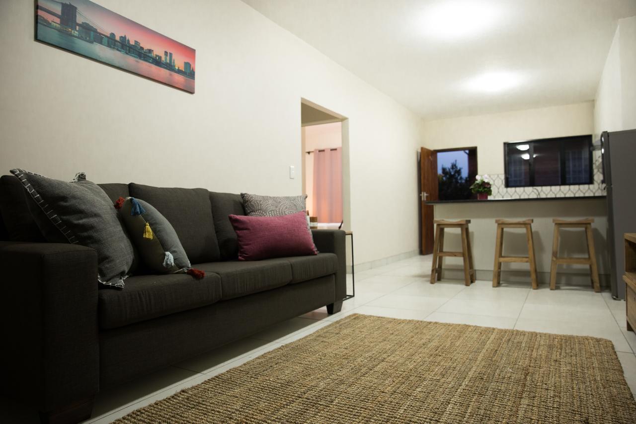 The Living Collective Apartments Pietermaritzburg Esterno foto